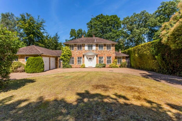5 Bedroom Detached House To Rent In Pinecote Drive Ascot, SL5