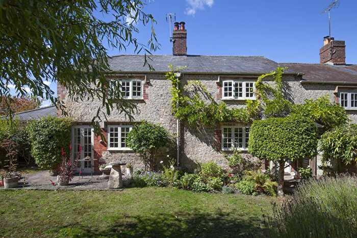 3 Bedroom Character Property For Sale In Fisherton De La Mere, BA12