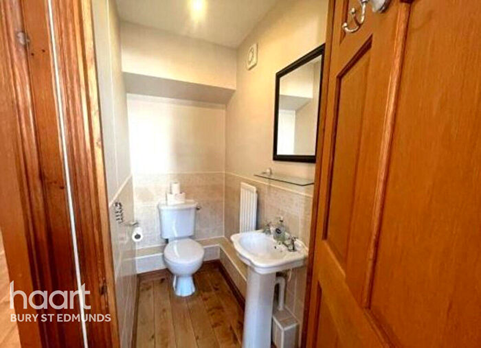 4 Bedroom Terraced House To Rent In Wagtail Drive, Bury St Edmunds, IP32