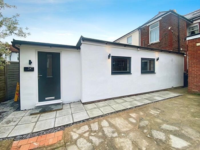 1 Bedroom Apartment To Rent In London Road, Portsmouth, PO2