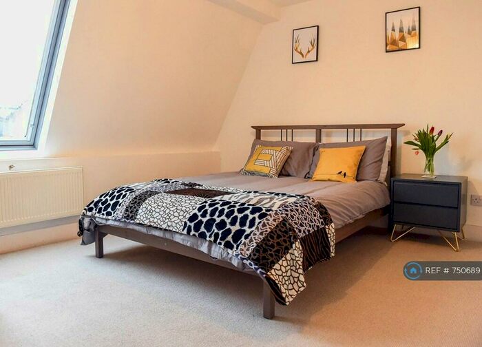 1 Bedroom Flat To Rent In Louvaine Road, London, SW11