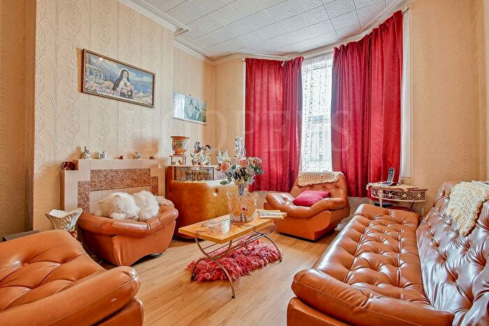 4 Bedroom Terraced House For Sale In Alric Avenue, London, NW10