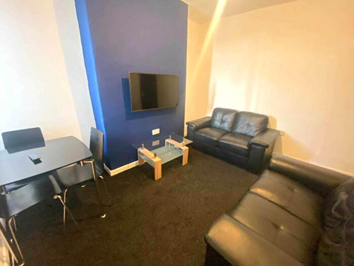 4 Bedroom House To Rent In Horsham Street, Salford, M6