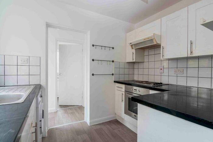 2 Bedroom Flat To Rent In Drake Street, Enfield, EN2