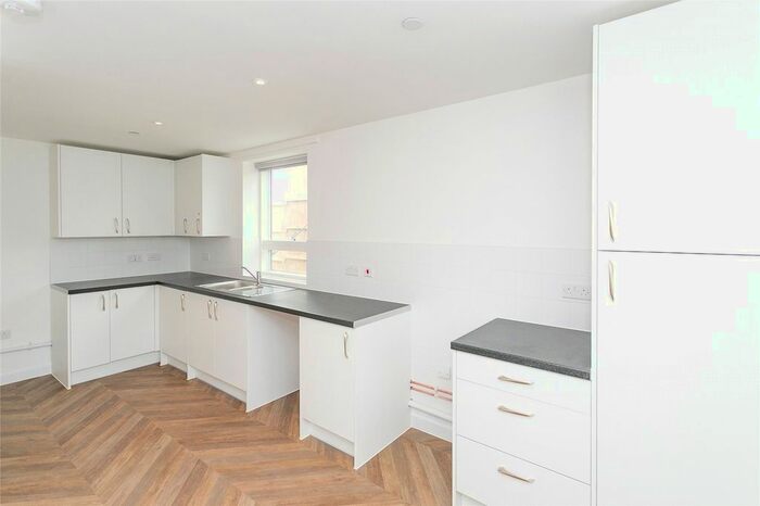 2 Bedroom Flat To Rent In Epsom Road, Watford, Hertfordshire, WD18