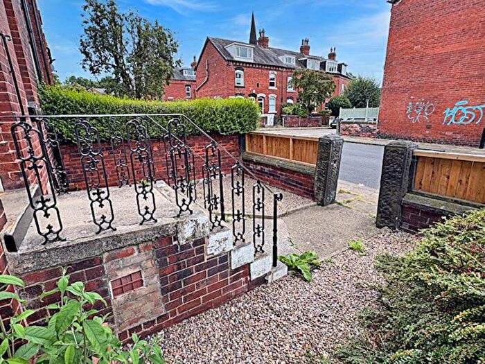 4 Bedroom Terraced House To Rent In Granby Terrace, Leeds, LS6