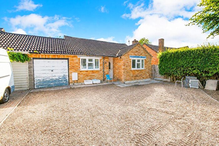 2 Bedroom Bungalow For Sale In Court Lane, Stevington, MK43