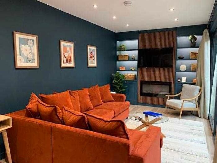 2 Bedroom Terraced House To Rent In Barton Vale, Bristol, Bristol, BS2