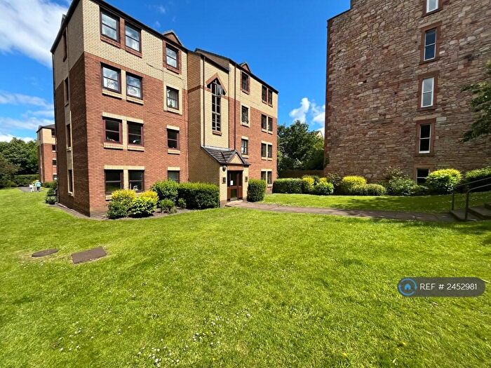 2 Bedroom Flat To Rent In Craighouse Gardens, Edinburgh, EH10