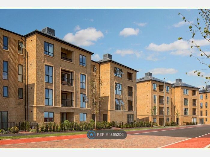 2 Bedroom Flat To Rent In Lawrence Weaver Road, Cambridge, CB3