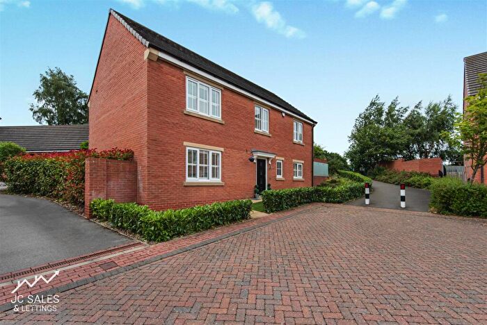 4 Bedroom Detached House For Sale In Hall Farm Mews, Worrall, Sheffield, S35