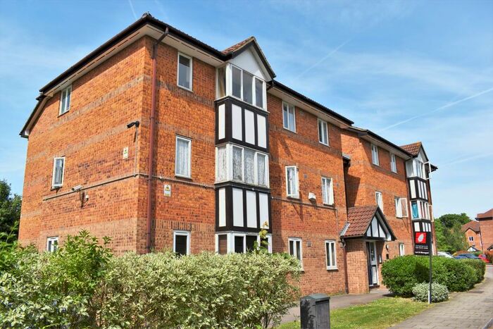 2 Bedroom Flat To Rent In Cumberland Place, London, SE6