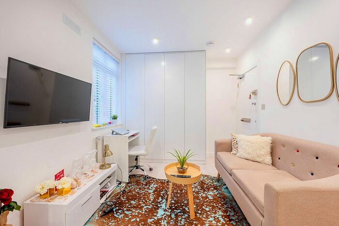 1 Bedroom Flat To Rent In Hammersmith, Hammersmith, London, W6