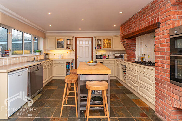 4 Bedroom Detached House For Sale In North Houses Lane, Lytham St. Annes, Lancashire, FY8