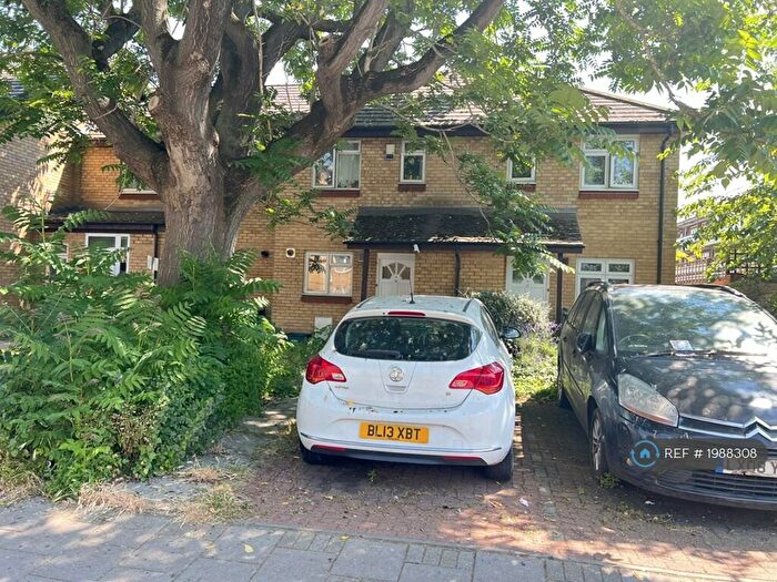 2 Bedroom Terraced House To Rent In Grove Street, London, SE8