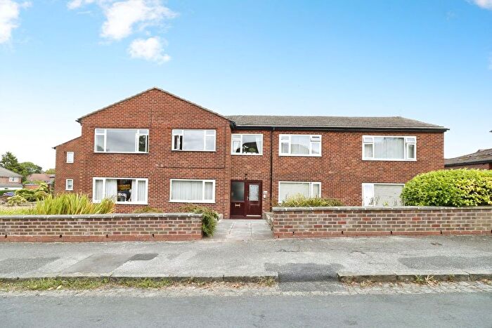 2 Bedroom Flat For Sale In Hillside Road, Hale, Altrincham, WA15