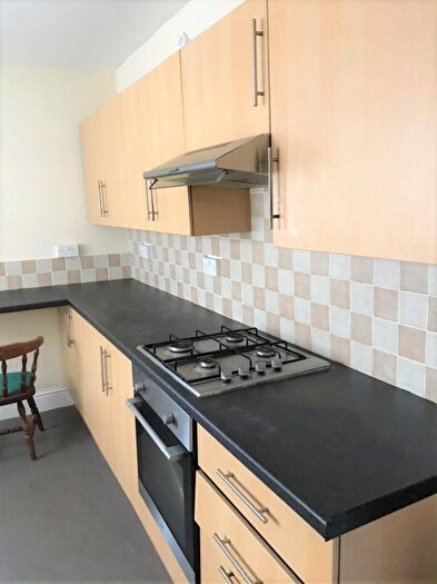 4 Bedroom House To Rent In King Edwards Road, Brynmill, Swansea, SA1