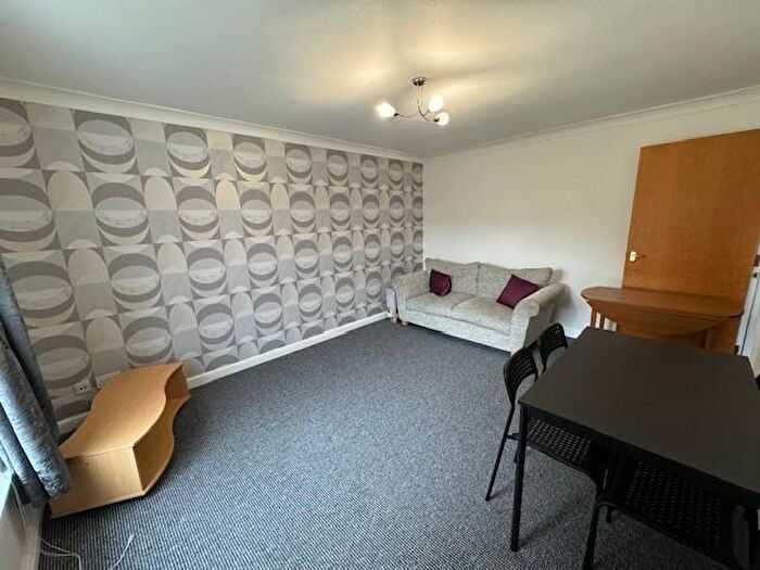 1 Bedroom Flat To Rent In Searle Court, Appleton Square, Mitcham, CR4