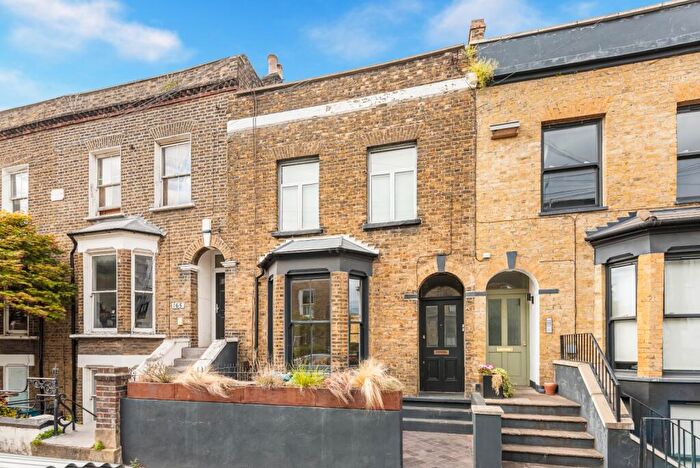 3 Bedroom Terraced House To Rent In Elderfield Road, Hackney, E5