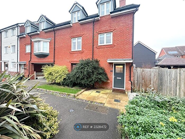 3 Bedroom Semi-Detached House To Rent In Jubilee Drive, Church Crookham, Fleet, GU52