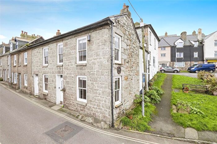 4 Bedroom End Of Terrace House For Sale In Fore Street, Newlyn, Penzance, Cornwall, TR18