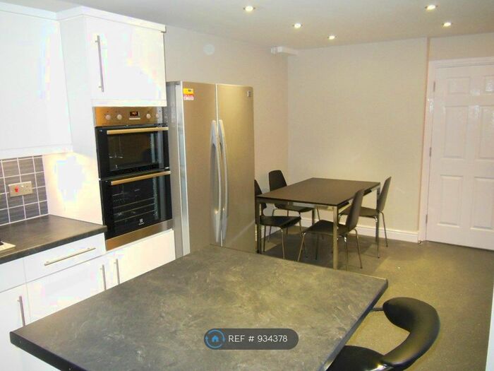 5 Bedroom Terraced House To Rent In Blenheim Road, Liverpool L18