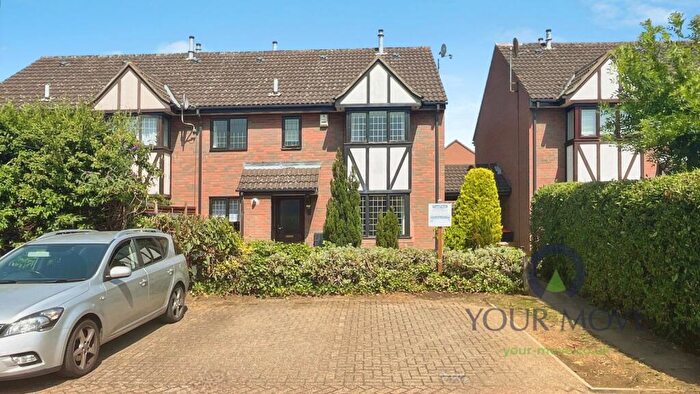 2 Bedroom Terraced House For Sale In Queensbury Close, Bedford, Bedfordshire, MK40