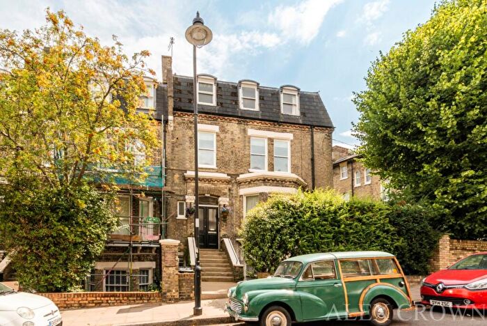 1 Bedroom Flat To Rent In Wyndham Crescent, Tufnell Park, N19