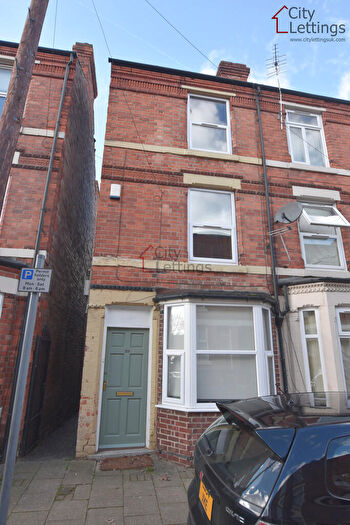 3 Bedroom Terraced House To Rent In Chippendale Street, Lenton, NG7