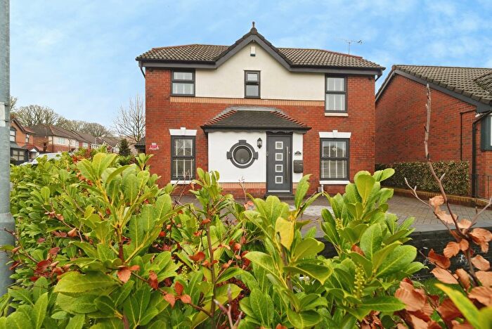 3 Bedroom Detached House For Sale In Embsay Close, Bolton, Lancashire, BL1