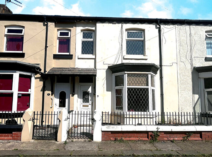 3 Bedroom Terraced House For Sale In Byron Street, Blackpool, FY4