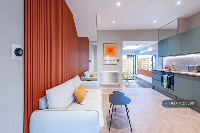 2 Bedroom Flat To Rent In London, London, SE17