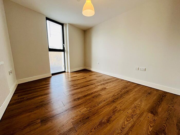 2 Bedroom Apartment To Rent In Century Tower, Shire Gate, Chelmsford, CM2