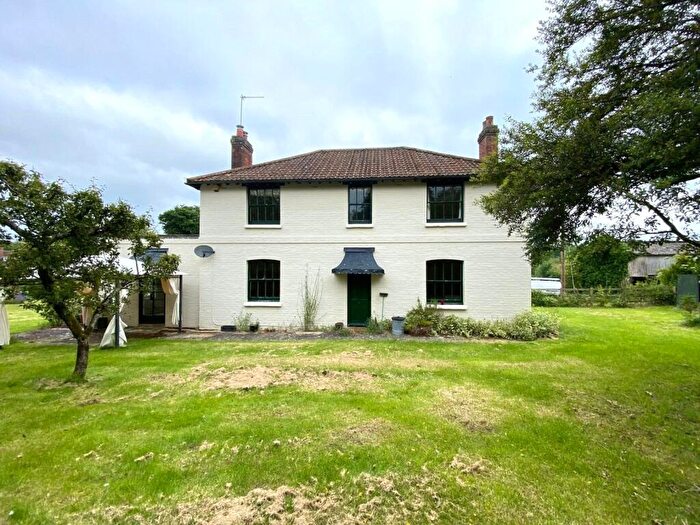 4 Bedroom Detached House To Rent In West Meon, Petersfield, Hampshire, GU32