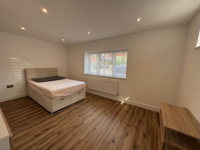 Studio To Rent In Selwyn Close, Crawley, RH10