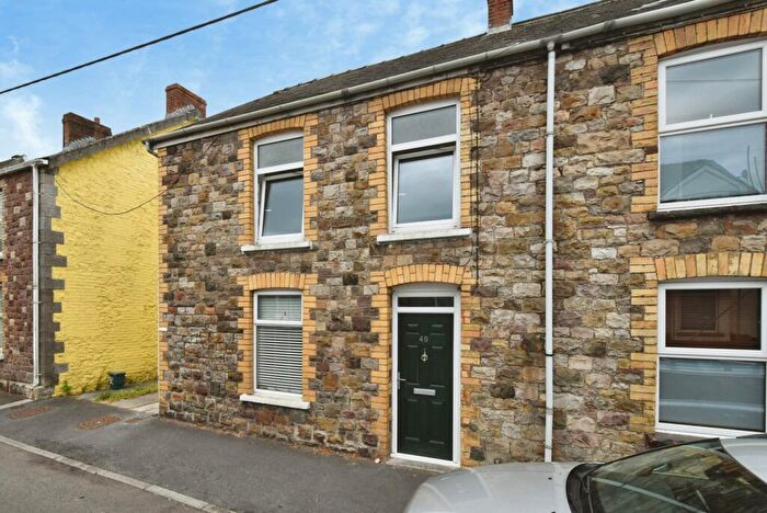 3 Bedroom End Of Terrace House For Sale In Ammanford Road, Llandybie, Ammanford, Carmarthenshire, SA18