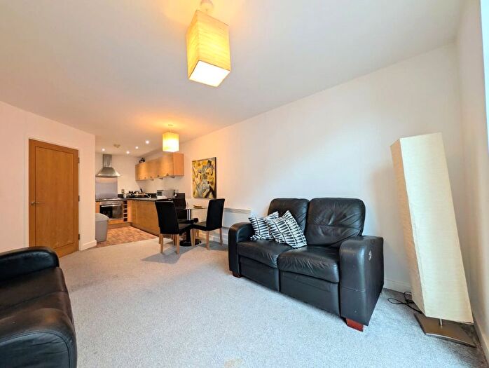 1 Bedroom Flat To Rent In George Street, Birmingham, B3