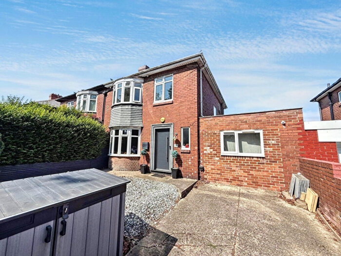 3 Bedroom Semi Detached House For Sale In South View, East Denton, Newcastle Upon Tyne, Tyne And Wear, NE5