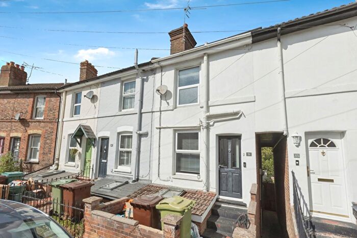 3 Bedroom Town House For Sale In Rochdale Road, Tunbridge Wells, Kent, TN1