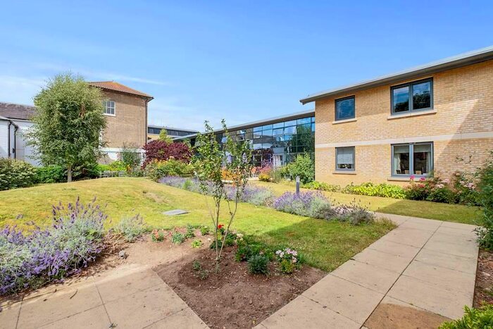 1 Bedroom Apartment For Sale In Amelia Court, Union Place, Worthing, BN11