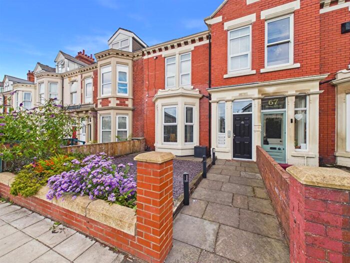 2 Bedroom Apartment To Rent In Marine Avenue, Whitley Bay, NE26