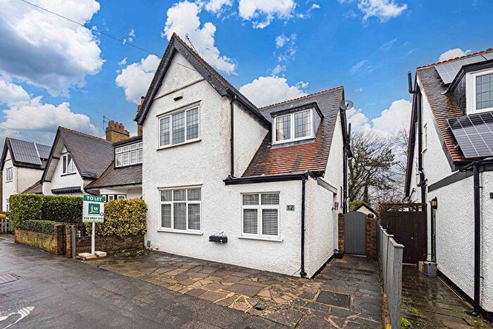 3 Bedroom Property To Rent In Rosebery Road, Bushey, WD23