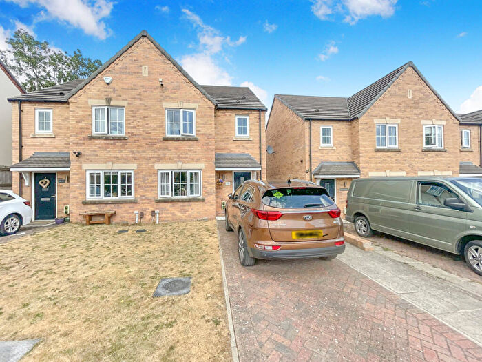 3 Bedroom Semi-Detached House For Sale In Halton Gill Grove, Harrogate, North Yorkshire, HG3