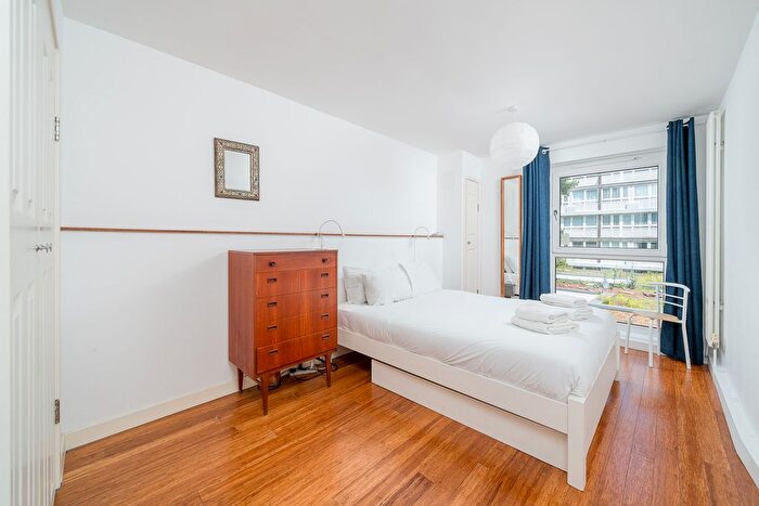 1 Bedroom Flat To Rent In Theseus Walk, London, N1