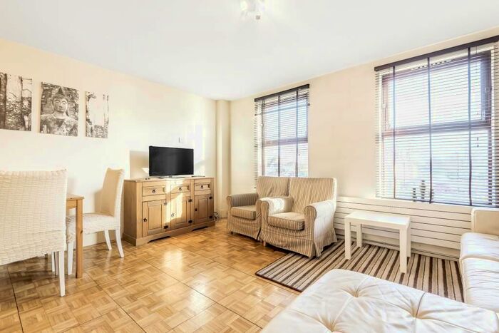 5 Bedroom Town House To Rent In Summerwood Road, Isleworth, TW7