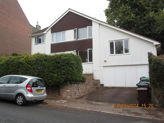 6 Bedroom Detached House To Rent In Sylvan Road, Exeter, EX4