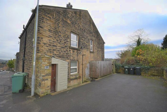 2 Bedroom Semi-Detached House To Rent In Quarmby Road, Quarmby, Huddersfield, HD3