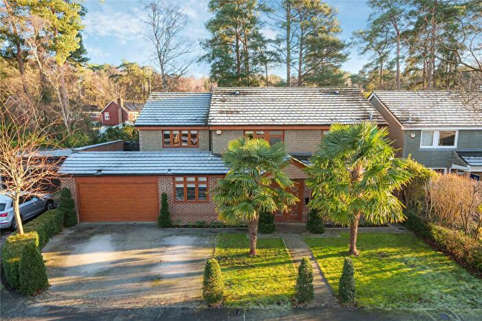 6 Bedroom Detached House For Sale In Oakwood Road, Windlesham, Surrey, GU20