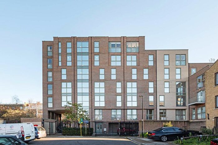 1 Bedroom Flat For Sale In Essian Street, Tower Hamlets, London, E1