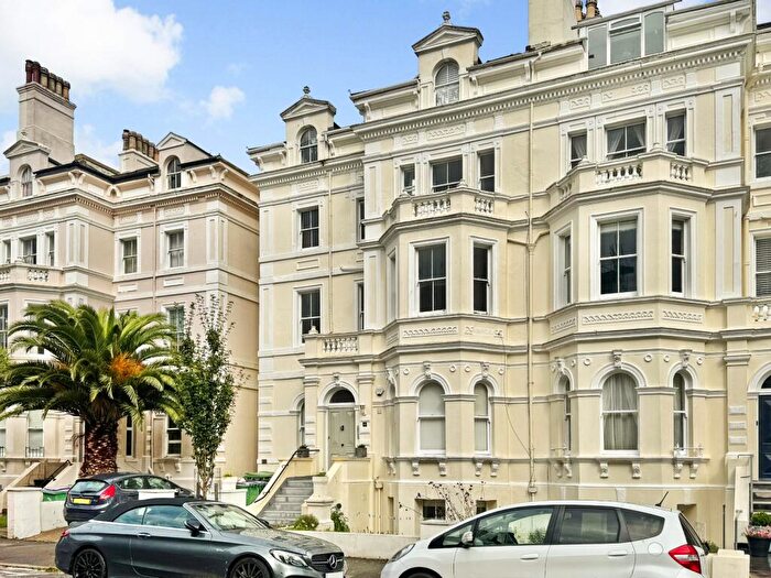 2 Bedroom Apartment For Sale In Augusta Gardens, Folkestone, Kent, CT20